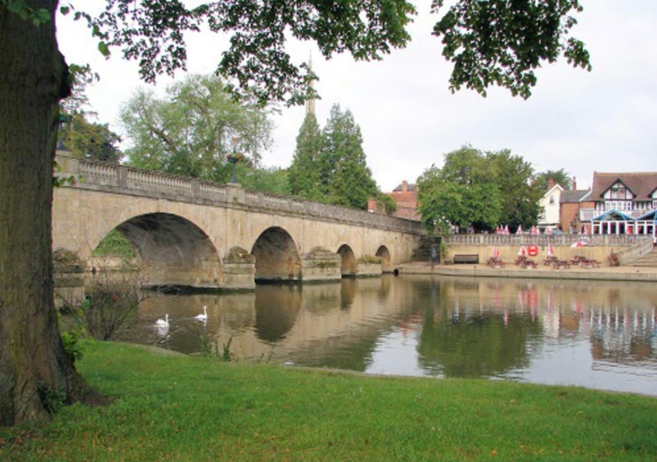 D&E Homestay Wallingford Esterno foto