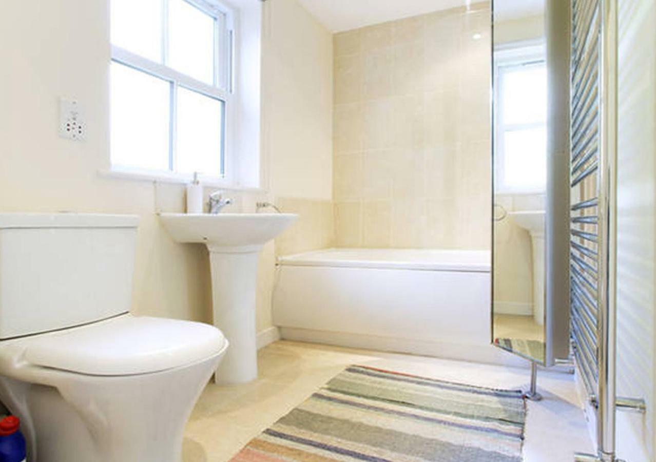 D&E Homestay Wallingford Esterno foto